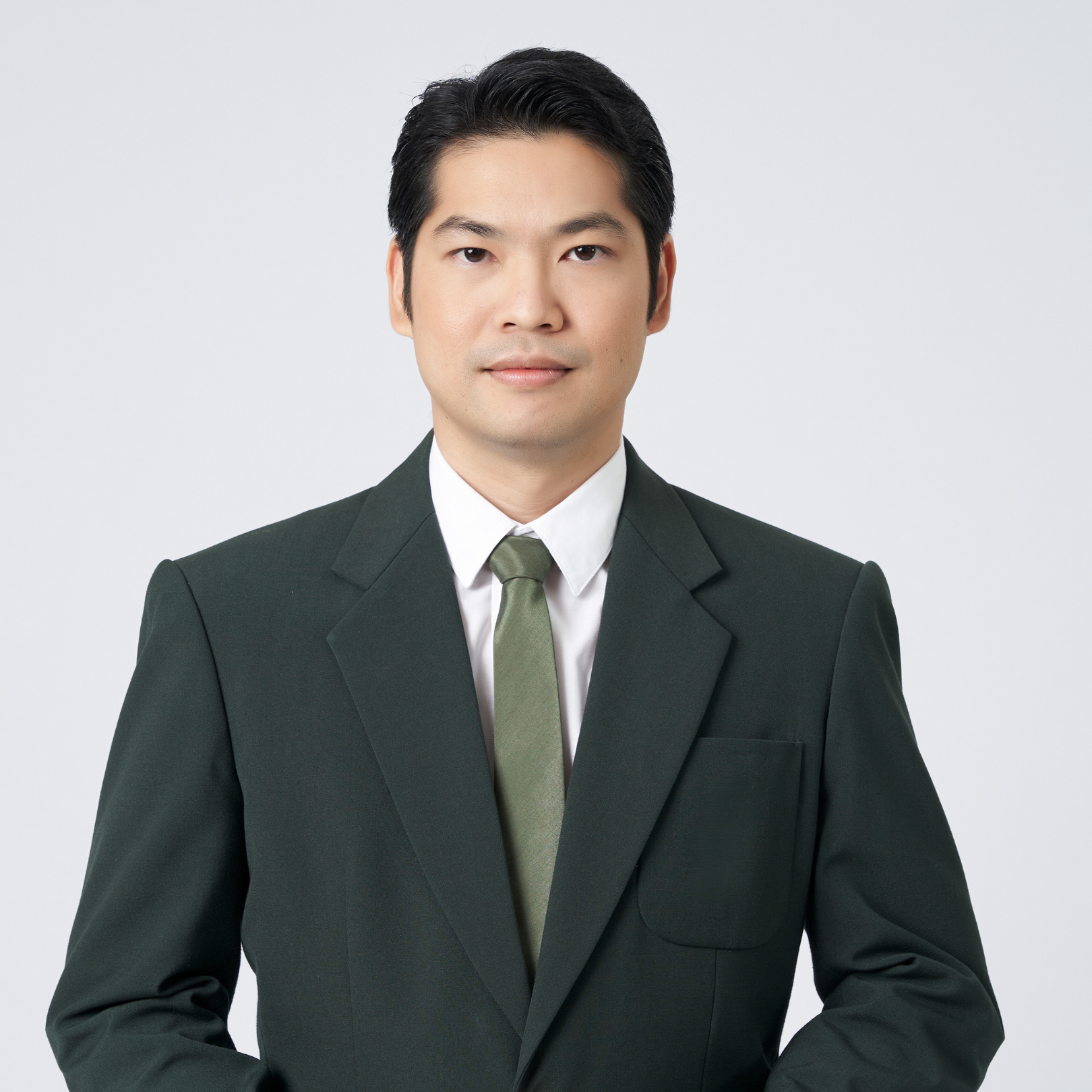 ผู้ติดต่อประสานงาน